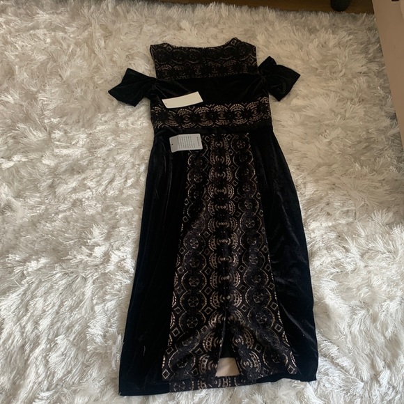Maggie London Cold Shoulder Velvet Lace Dress - Picture 2 of 3
